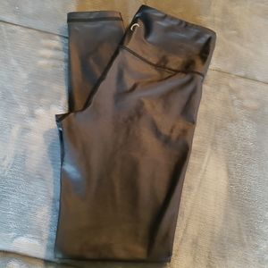 Black Metallic Light n Tight Hi-Rise 7/8 24"